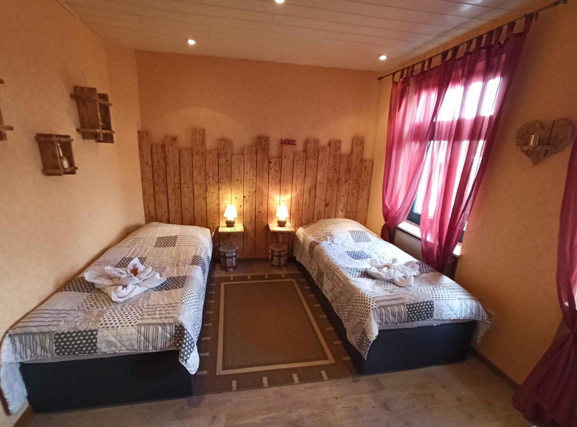 Haus Oberkassel Hotel Bonn Ngoại thất bức ảnh