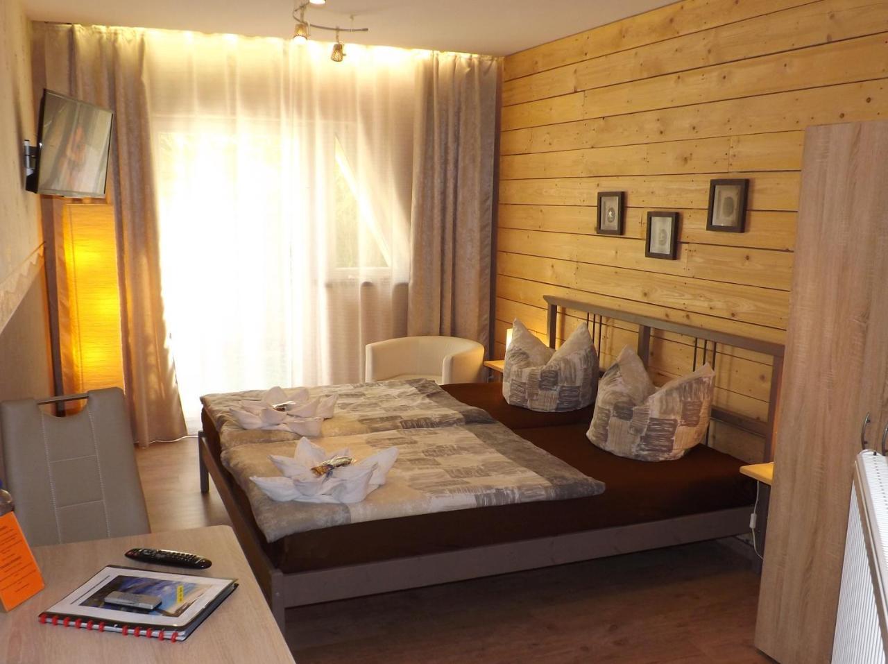 Haus Oberkassel Hotel Bonn Ngoại thất bức ảnh