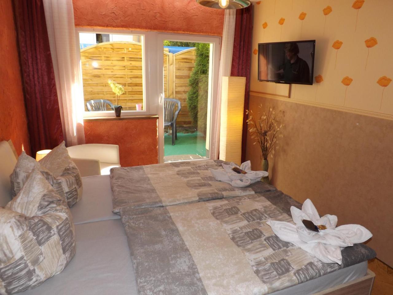 Haus Oberkassel Hotel Bonn Ngoại thất bức ảnh